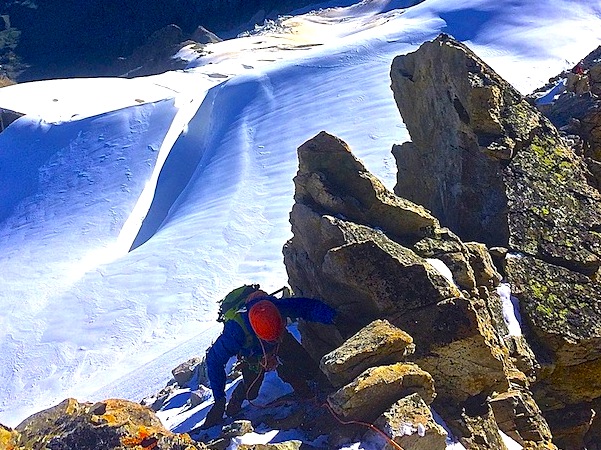 Grande voie escalade au Ponteil & Râteau E, arête NE 